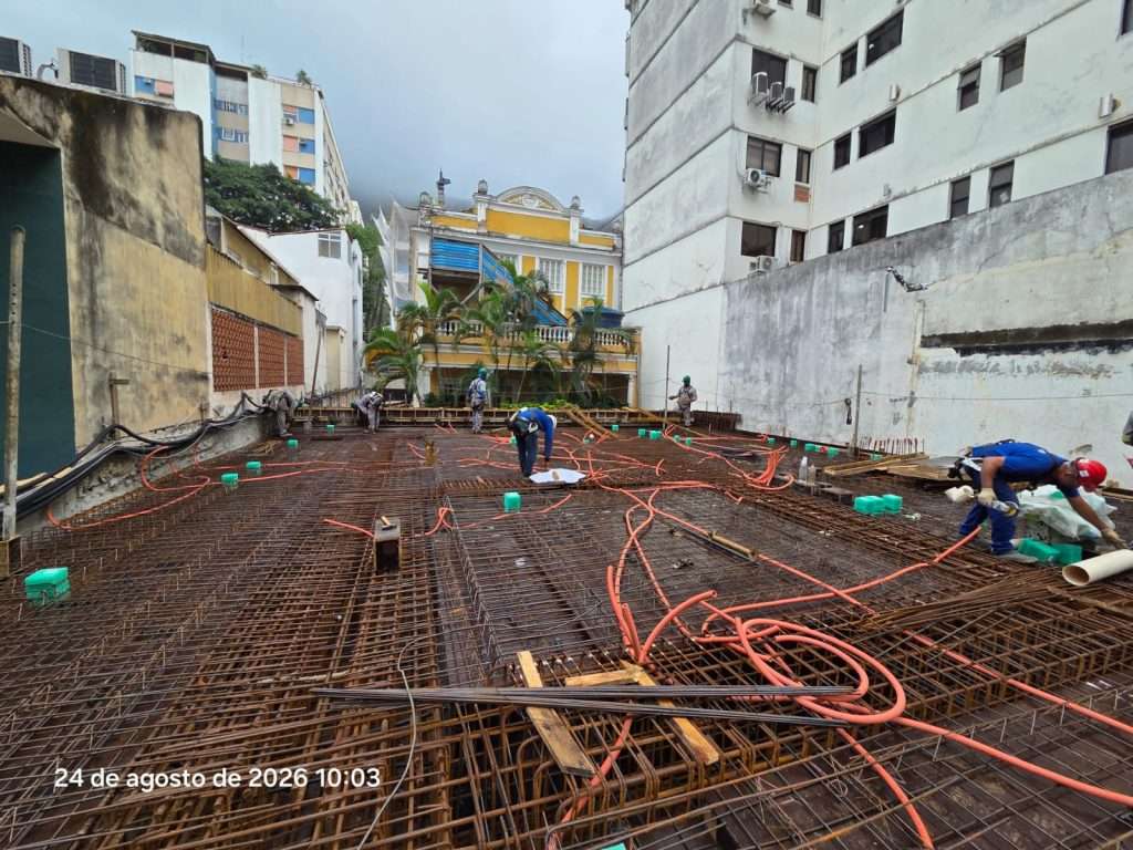 Armação do 2° pavimento fundos