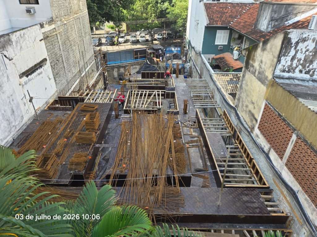 Execução da estrutura do 2° pavimento - Bloco 01