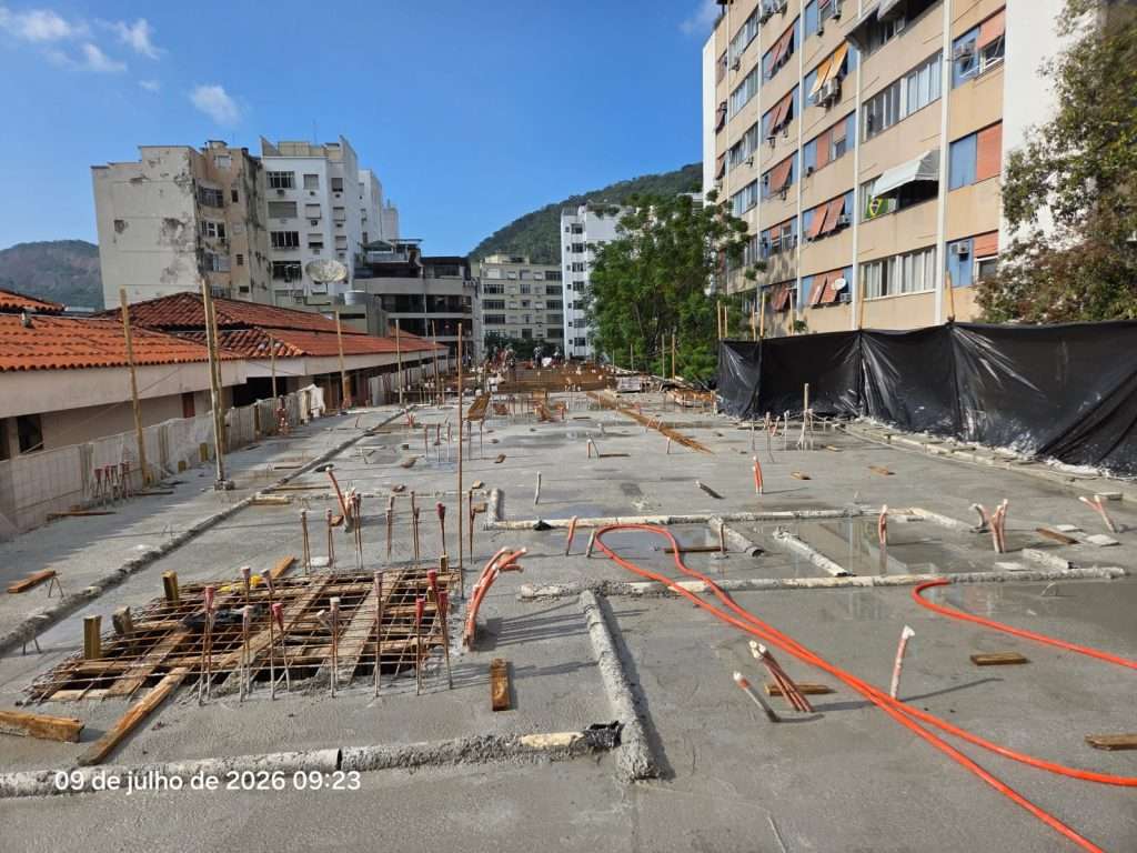 Concretagem da laje do 5° pavimento - Bloco 03