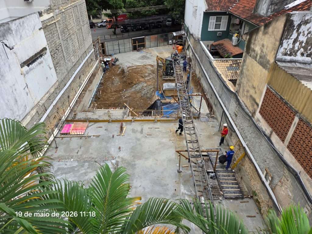 Execução da laje do piso do térreo